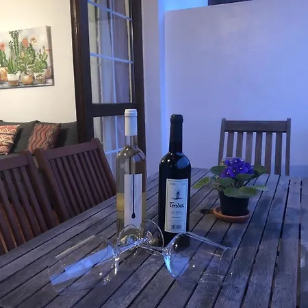 Madesaik Apartman *